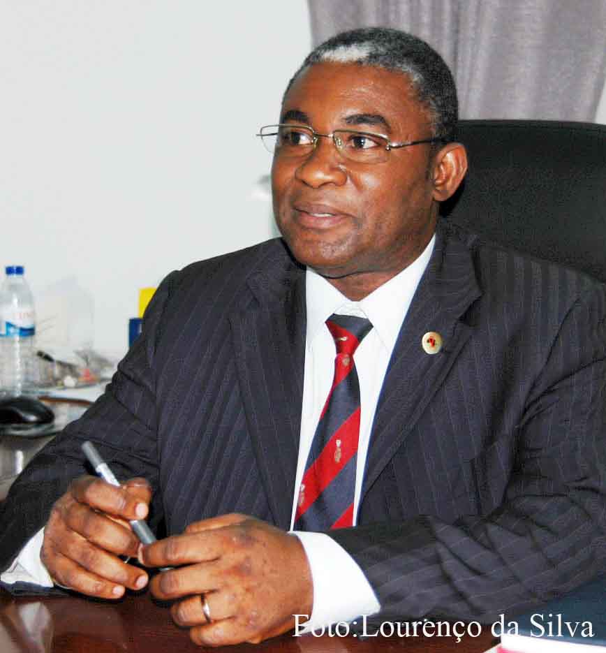 Arlindo de Carvalho Ministro de saude copia(1)