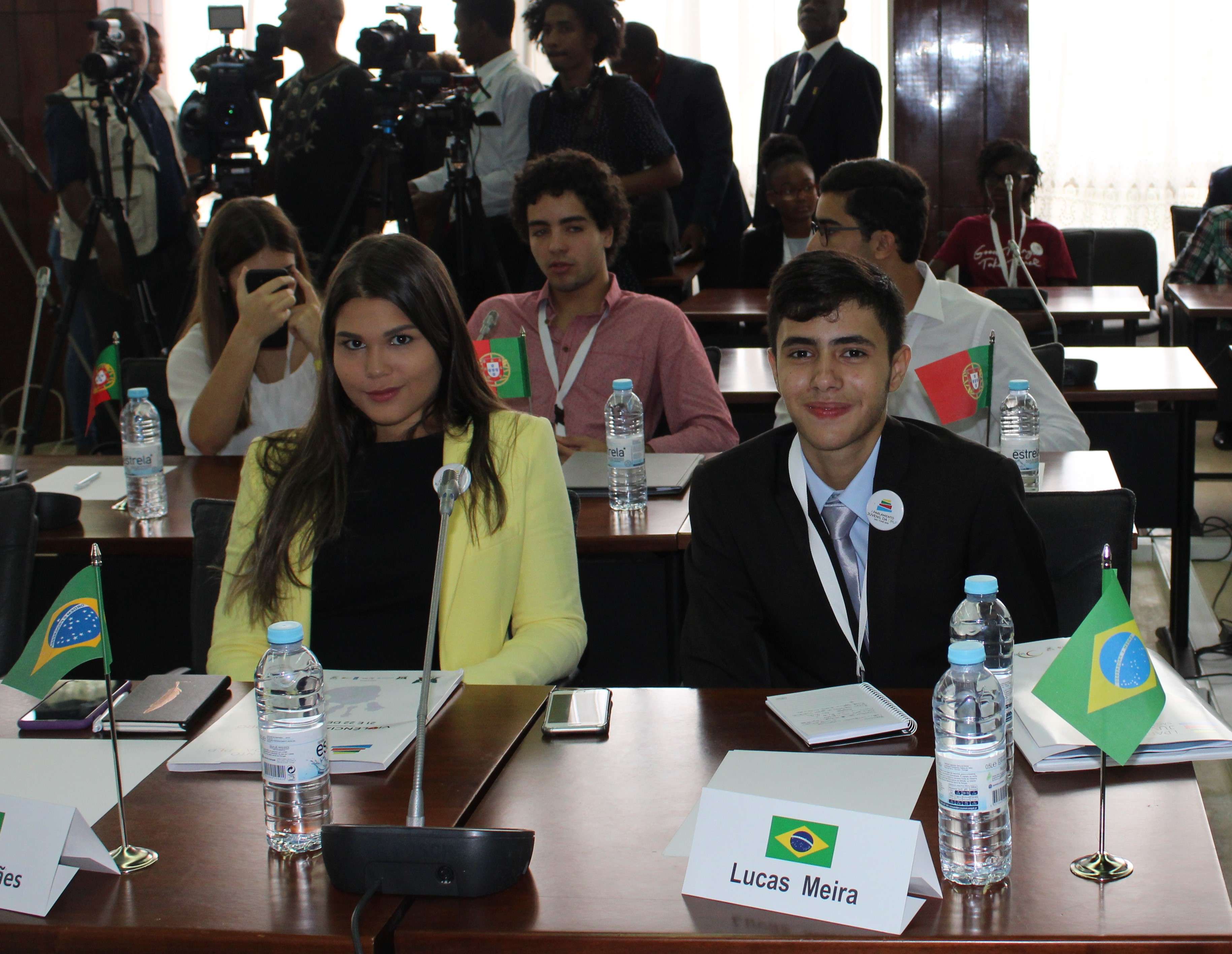 GRUPOS PARLAMENTARES1