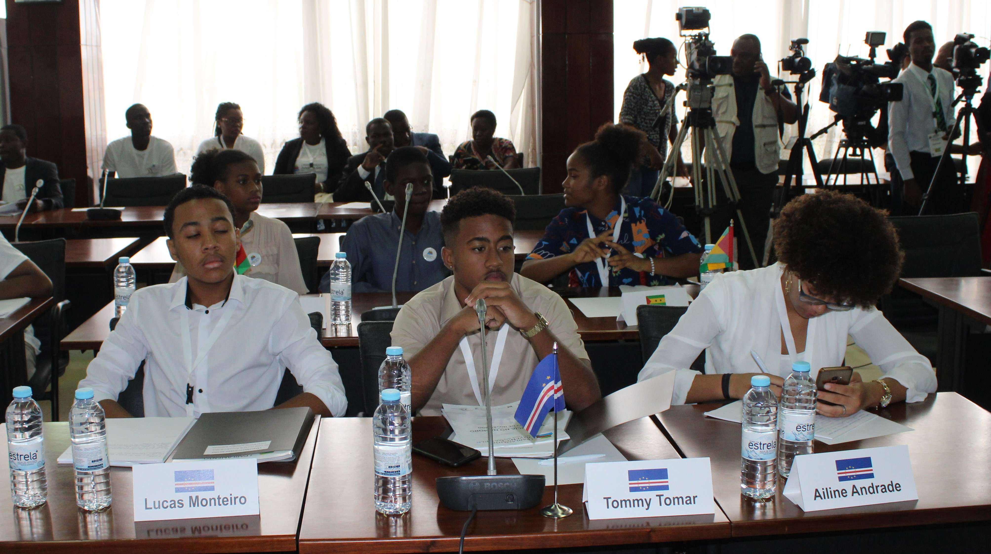 GRUPOS PARLAMENTARES3