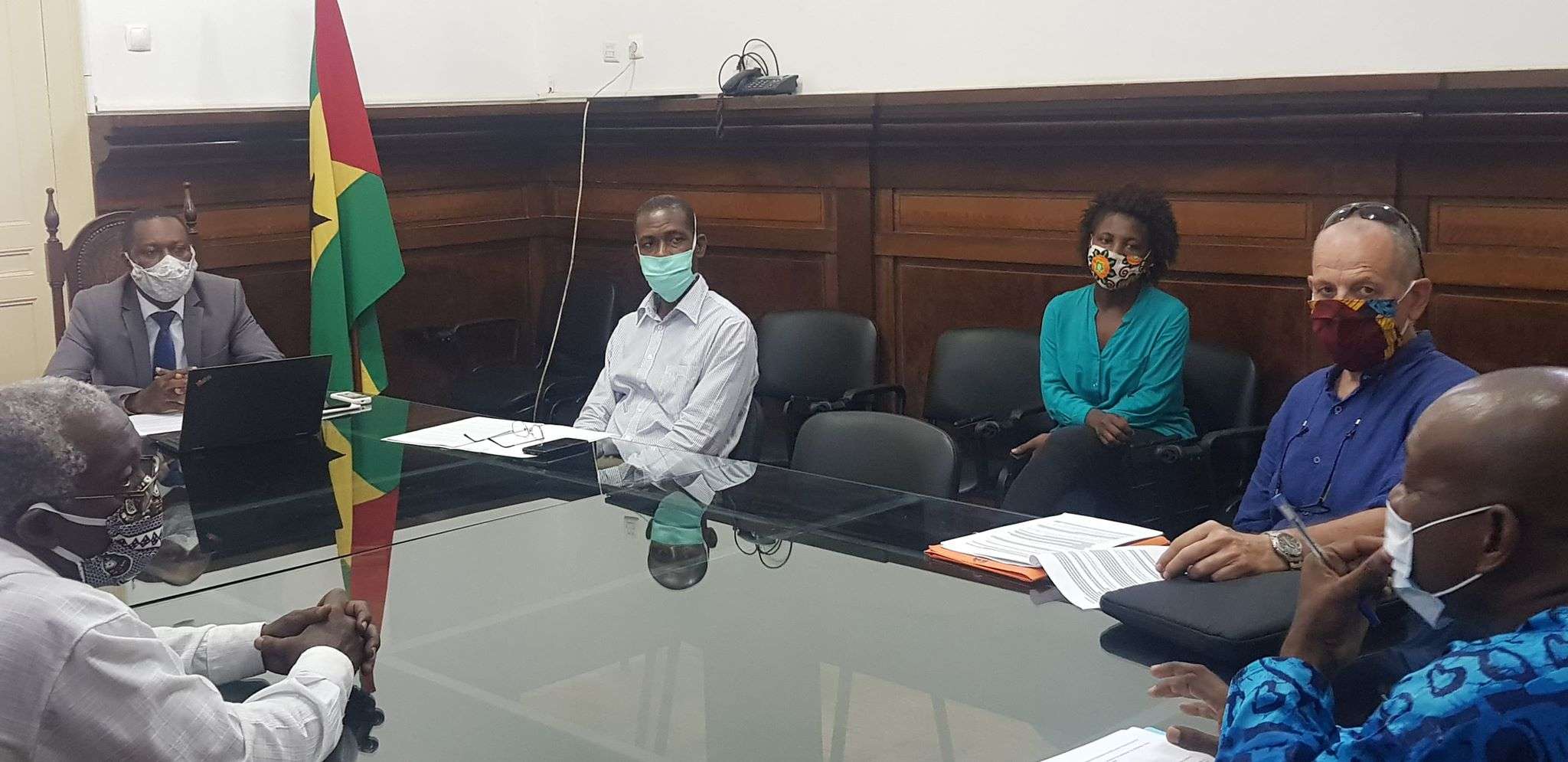 104483789_904660193342747_751730766891924629_n