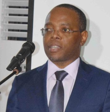 Agostinho Fernandes empossado novo governador do Banco Central