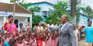 Primeiro-ministro preside acto central do Dia da juventude são-tomense
