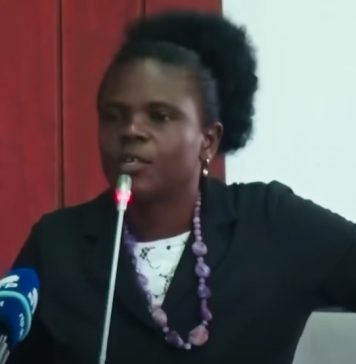 Deputada Isilda pede desculpas publicas por agressão física à pedra ao deputado Delfim Neves