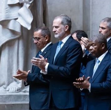 Presidente Carlos Vila Nova na posse do novo Presidente de Portugal, José Seguro