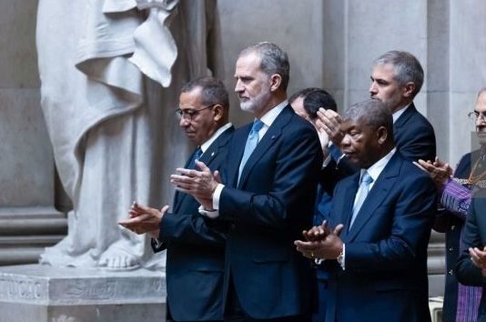 Presidente Carlos Vila Nova na posse do novo Presidente de Portugal, José Seguro