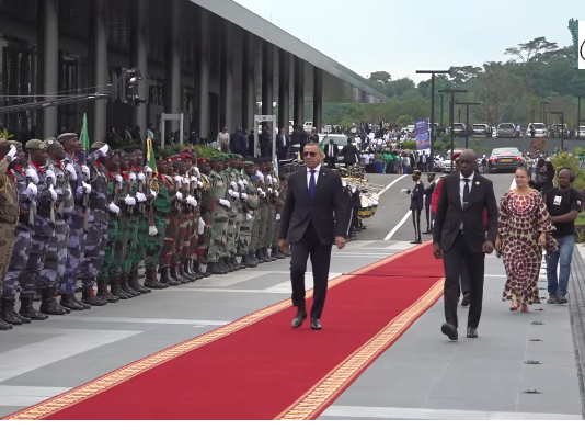 Presidente da República na inauguração do palácio dos Congressos’Omar Bongo Ondimba’ em Libreville-Gabão