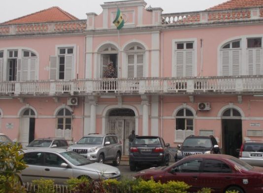 Anúncio judicial do Tribunal da 1ª instância – 2º Juízo Cível,